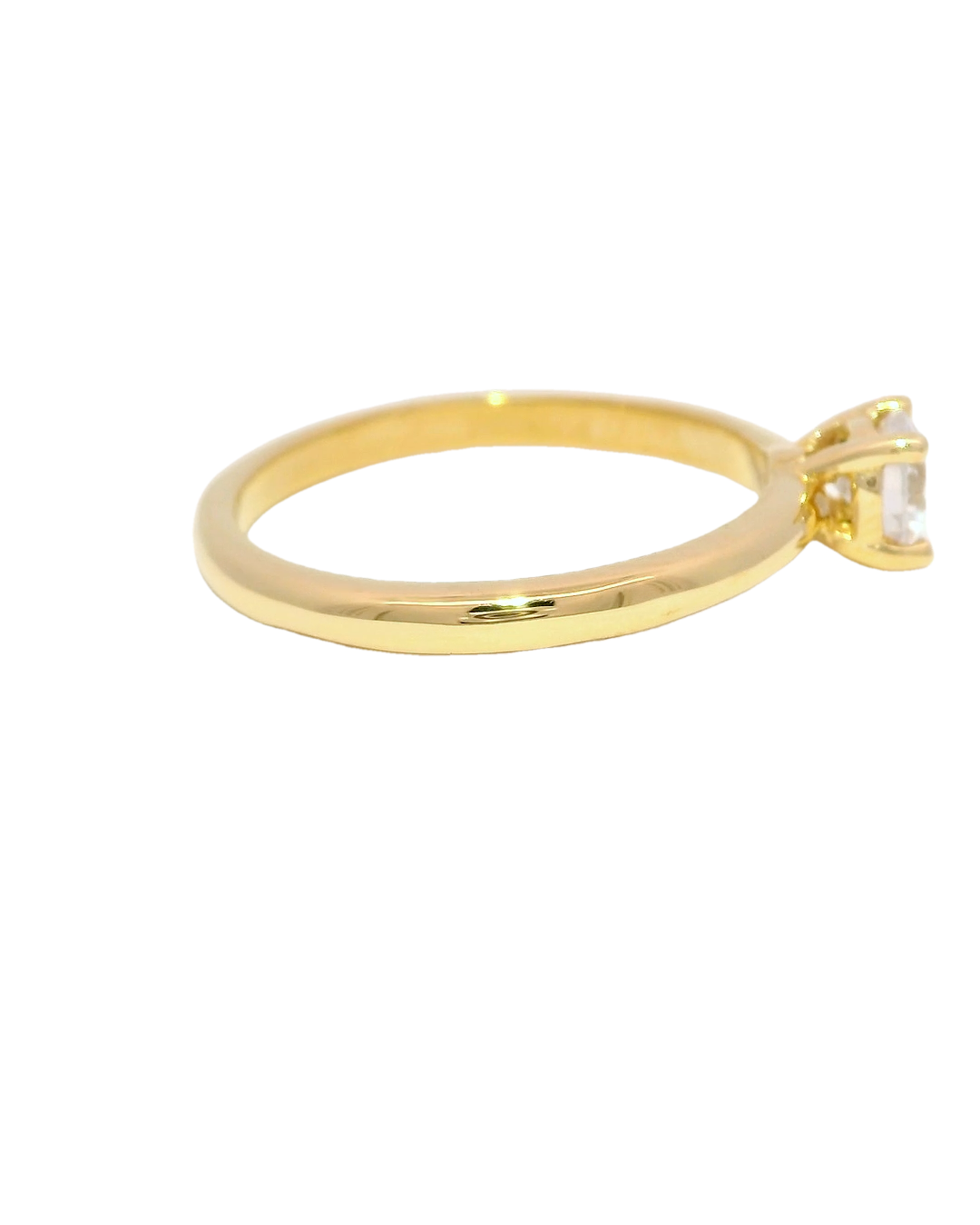 Anillo de compromiso en oro amarillo 18k ley con diamante 0.50cts
