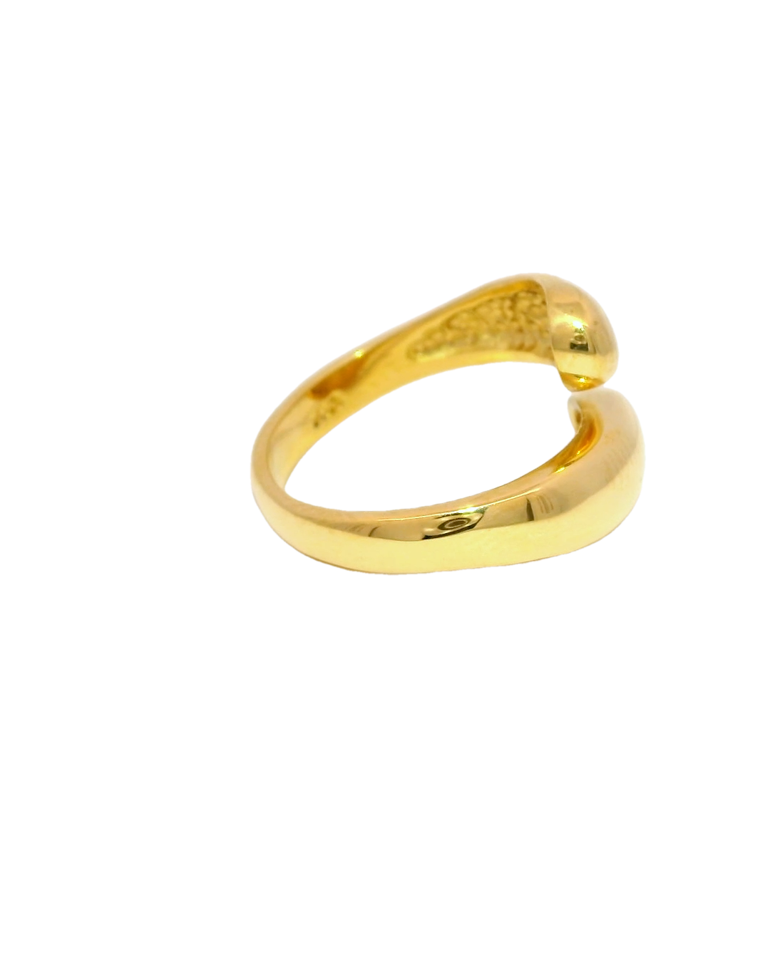 Anillo en oro amarillo 18k ley lagrima minimalista
