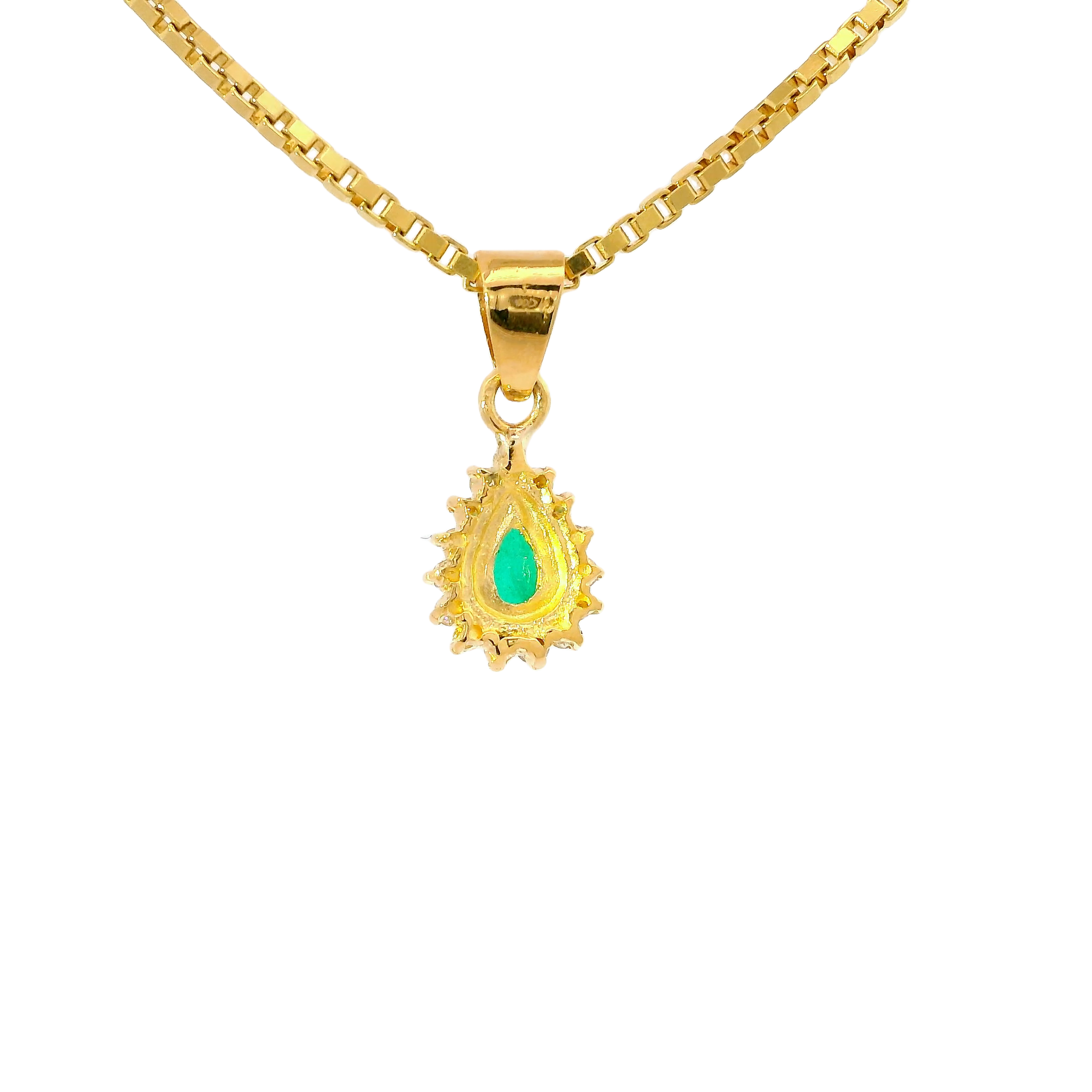 Elegante colgante de esmeralda en oro 18k ley
