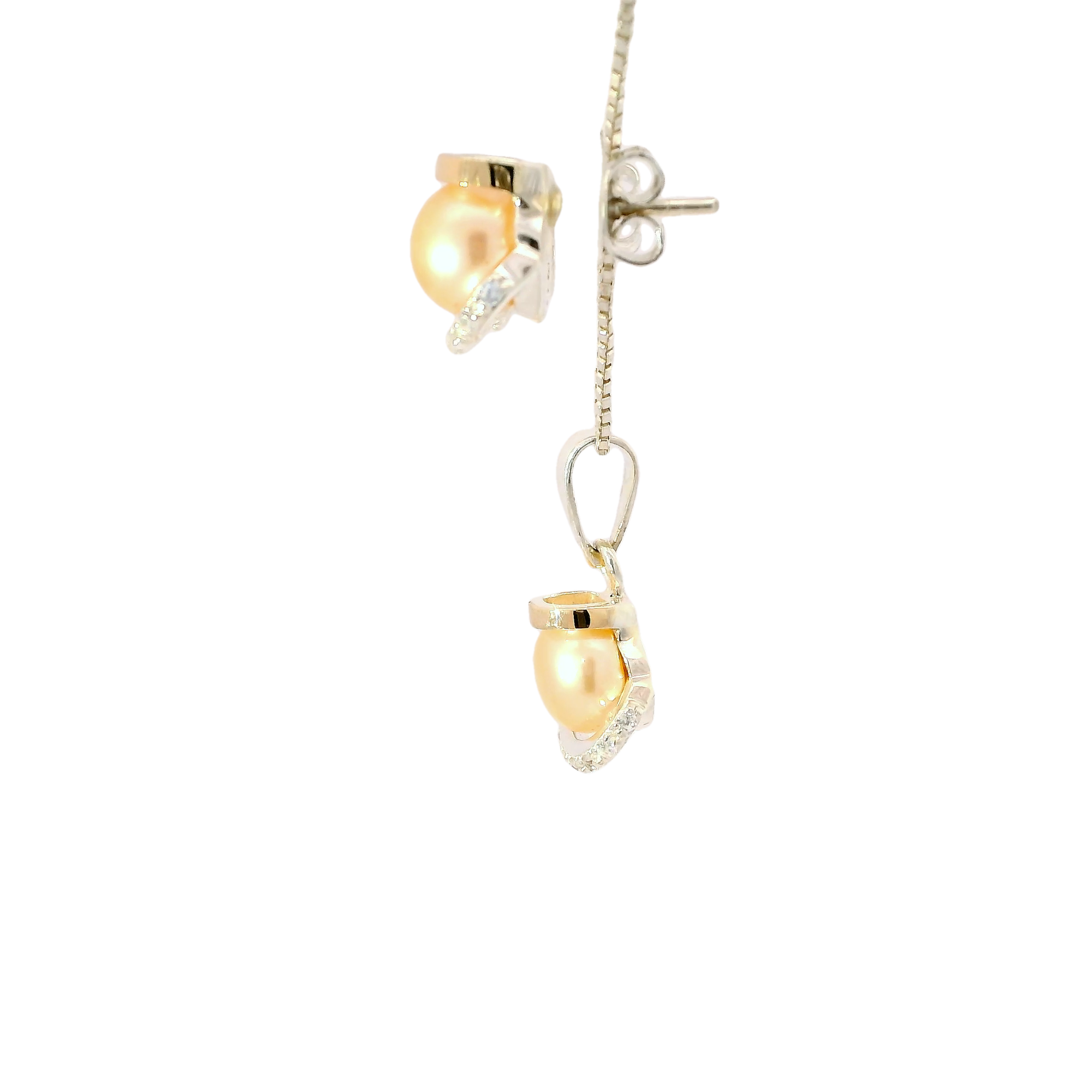 Conjunto de joyería elegante con perlas en plata con oro