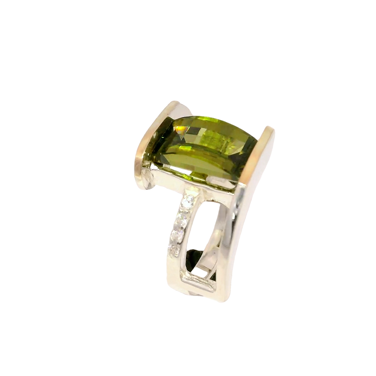 Anillo elegante con zircón verde olivo
