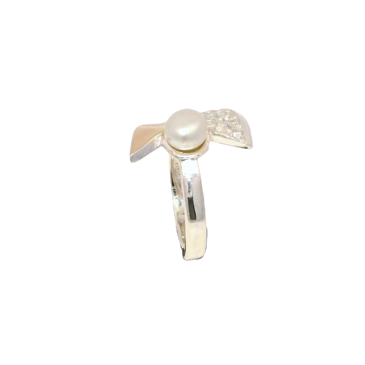 Anillo elegante con perla y zircones blancos en plata con oro