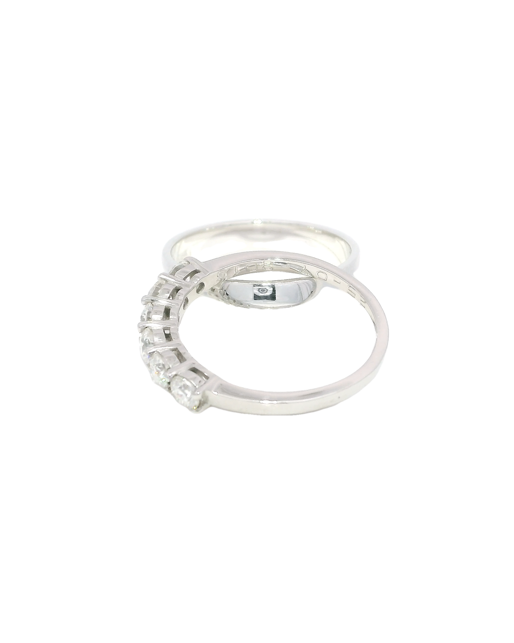 Anillos de matrimonio en oro blanco 18k ley liso y medio cintillo