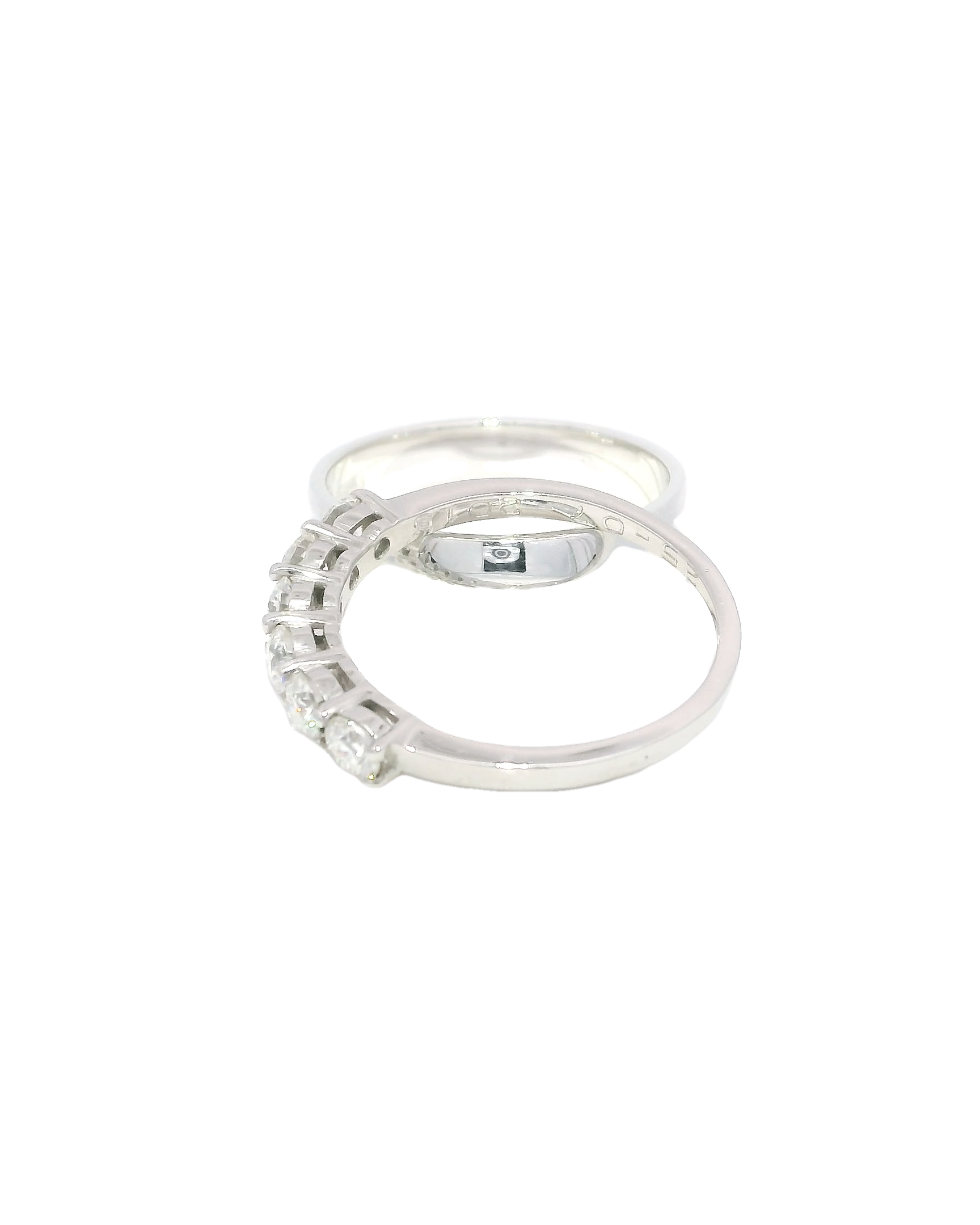 Anillos de matrimonio en oro blanco 18k ley liso y medio cintillo