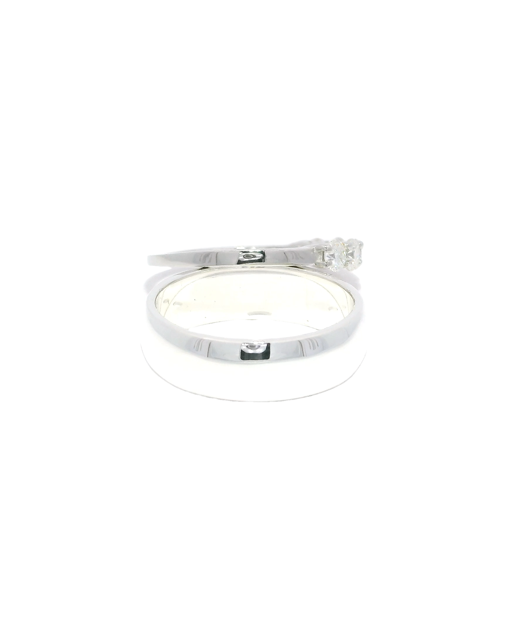 Anillos de matrimonio en oro blanco 18k ley liso y medio cintillo