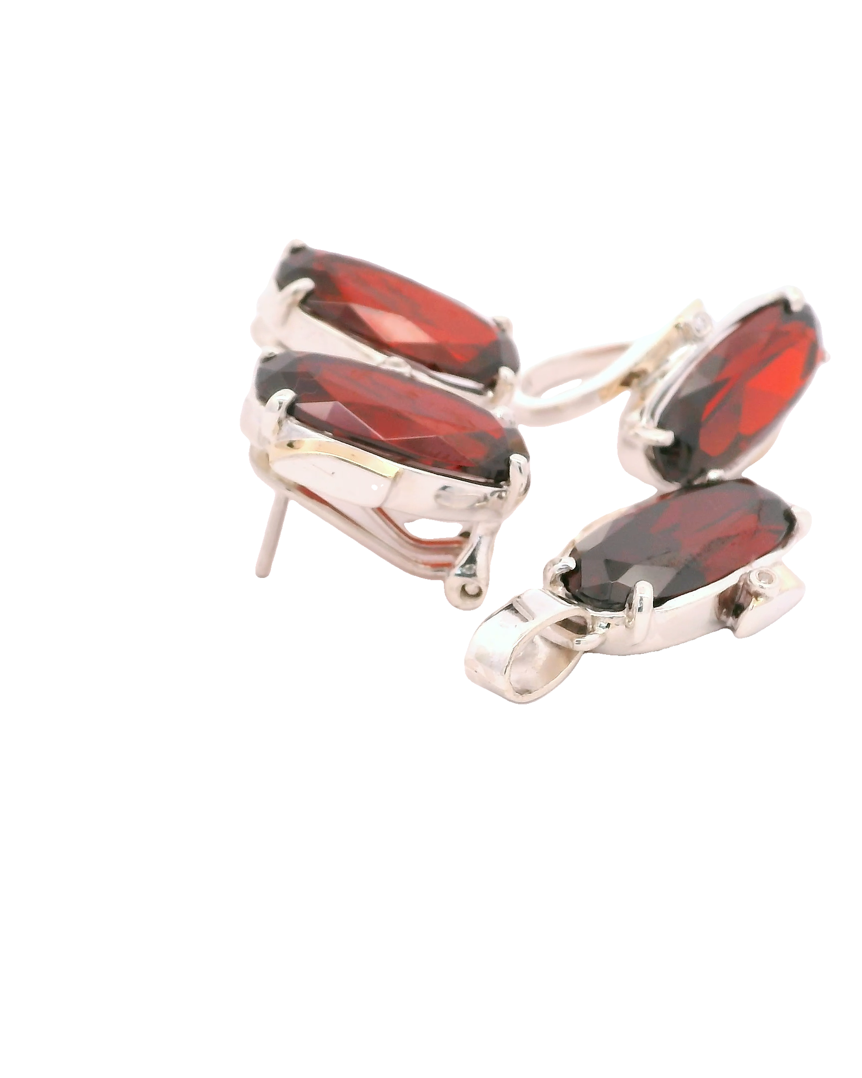 Conjunto de joyas con zircones granates