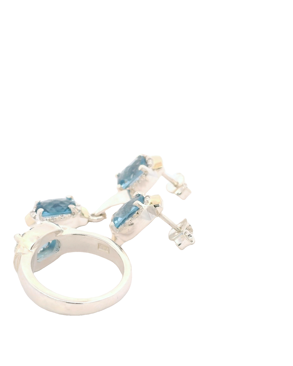 Conjunto de joyería con zircones agua marina