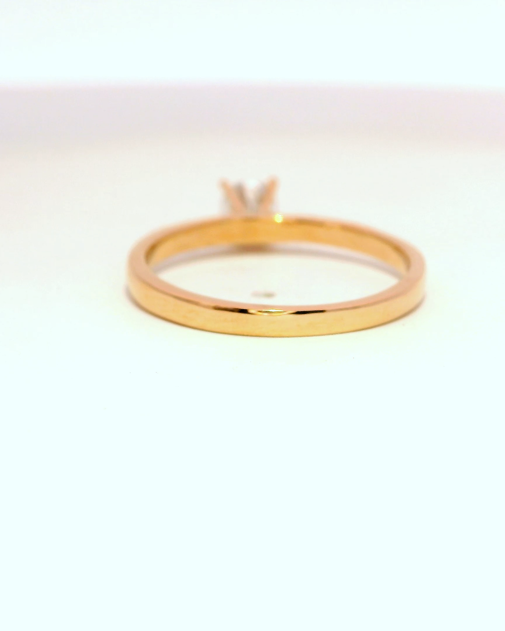 Anillo de compromiso en oro rosa 18k ley con diamante redondo de 0.25 cts