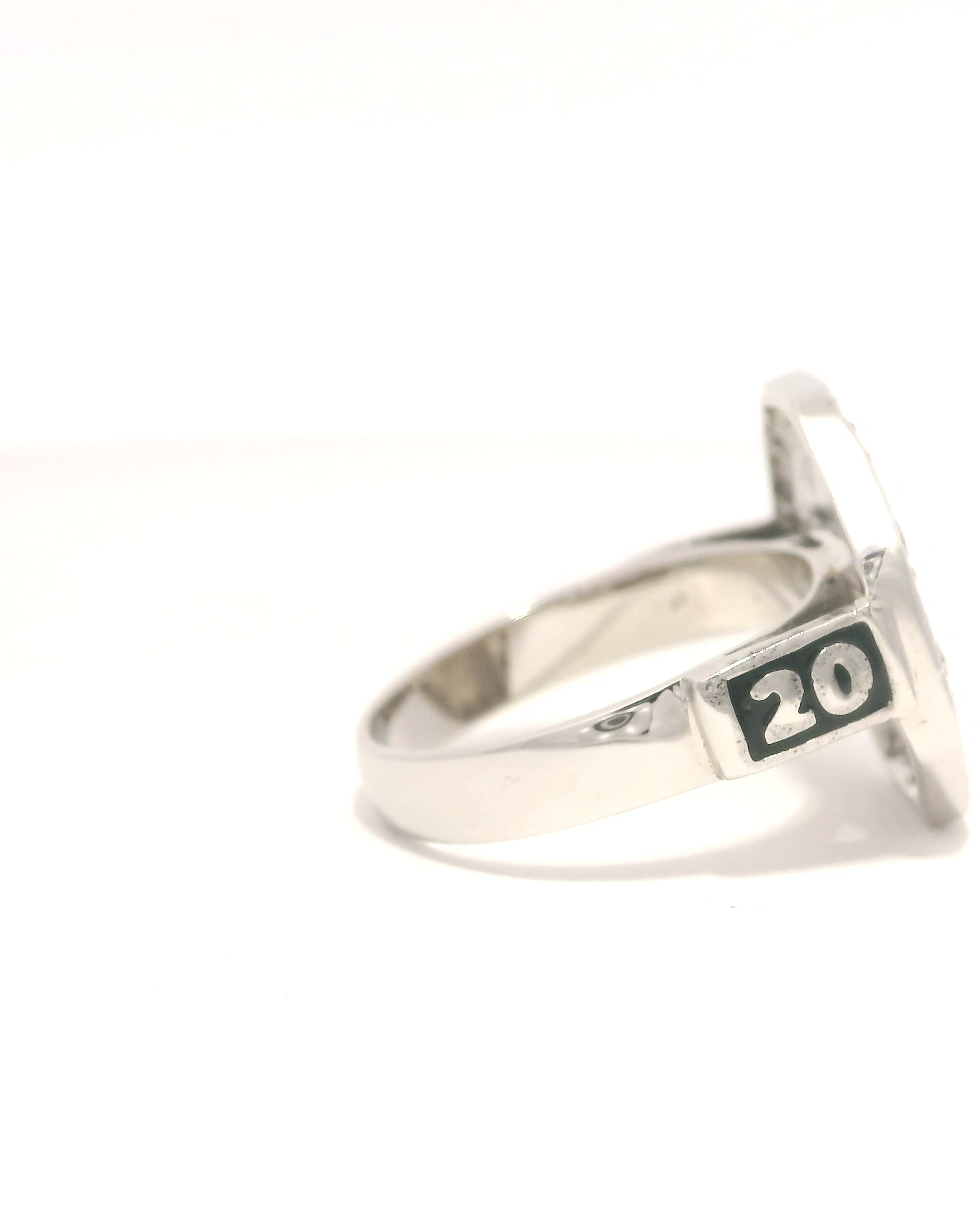 Anillo de Grado Oro blanco 18k con diamantes naturales