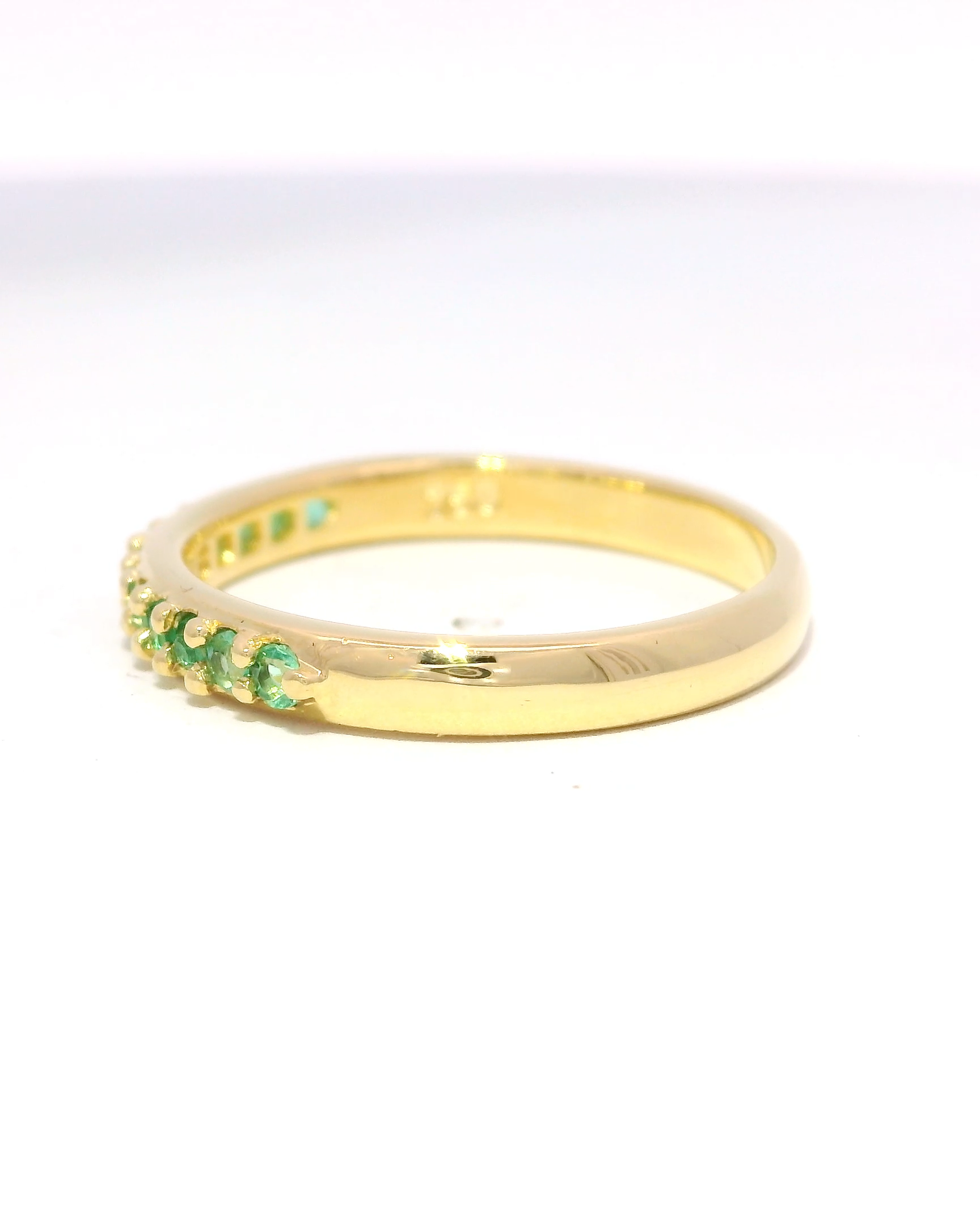 Banda eternidad de esmeraldas y oro amarillo 18k ley