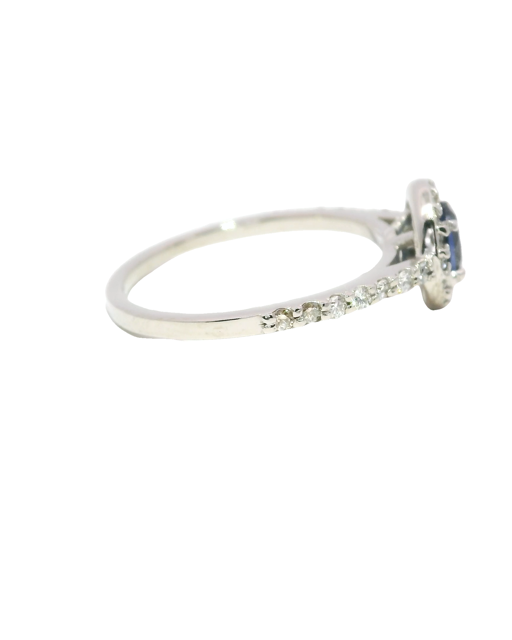 Anillo de zafiro oval deslumbrante en oro blando 18k Ley