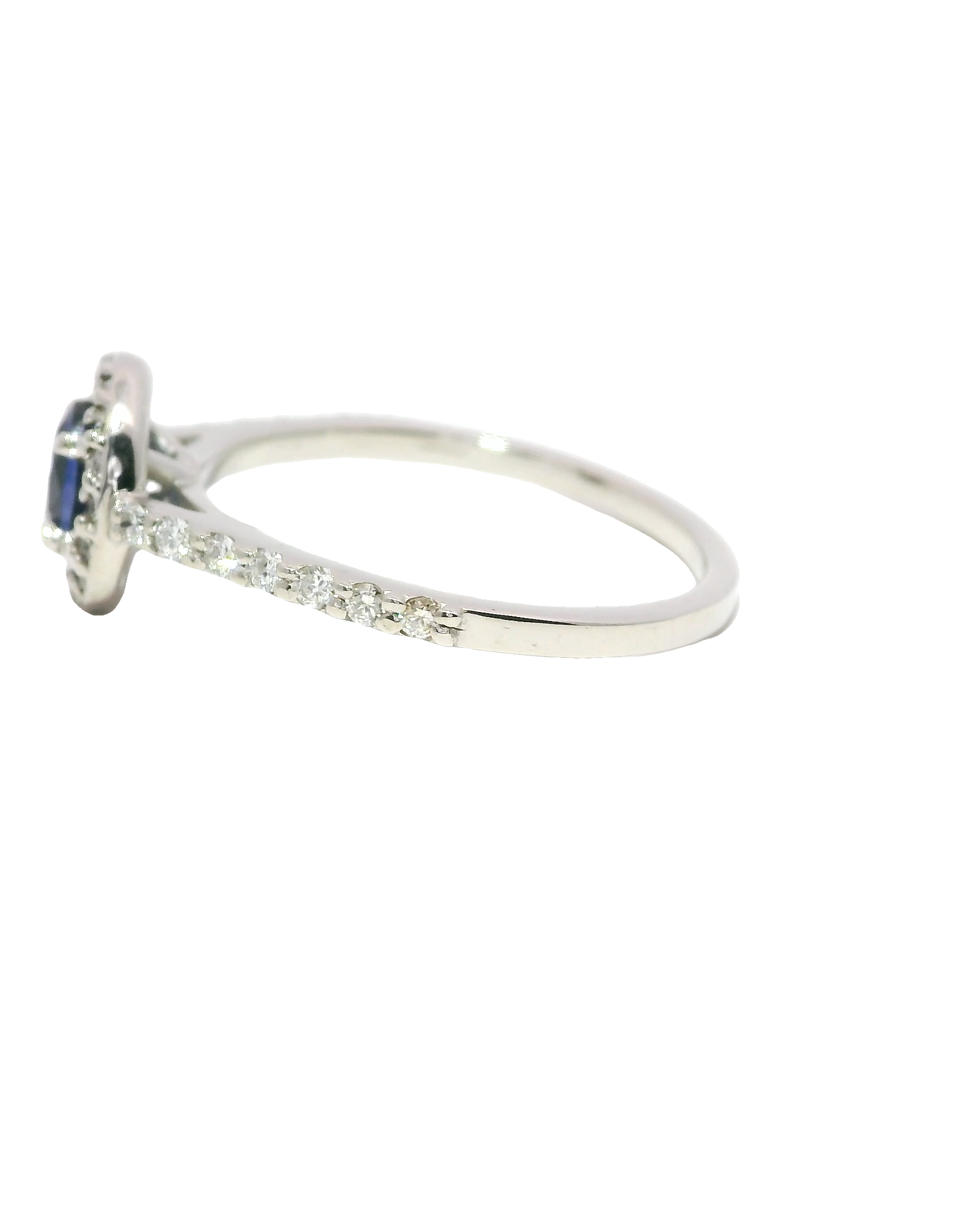Anillo de zafiro oval deslumbrante en oro blando 18k Ley