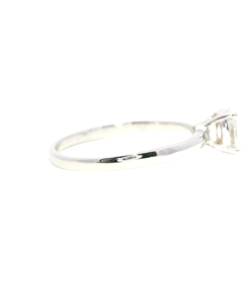 Solitario Oro Blanco 18k Ley con Diamante Oval