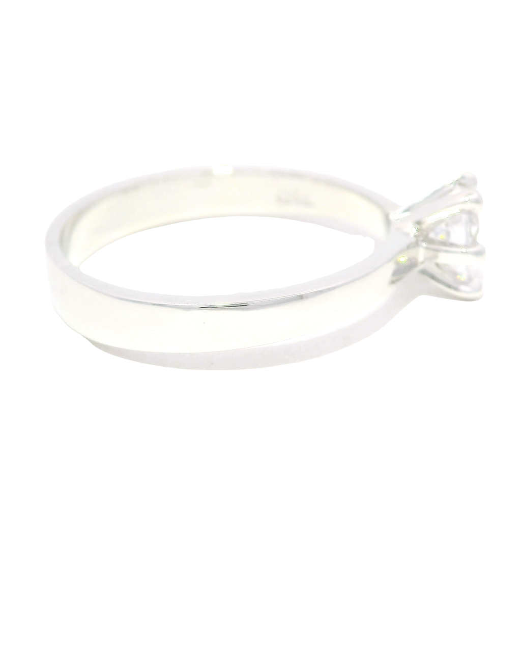 Solitario de Oro Blanco en Oro 18k Ley con Diamante Central de 0.40 cts