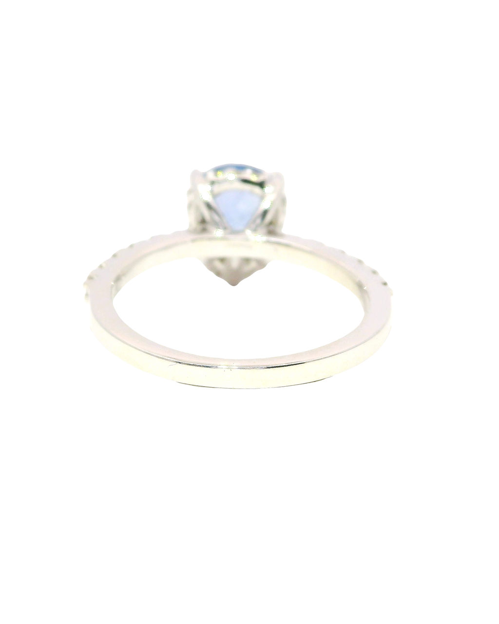 Anillo Solitario en Oro Blanco con Zafiro Azul de 1.5 cts.