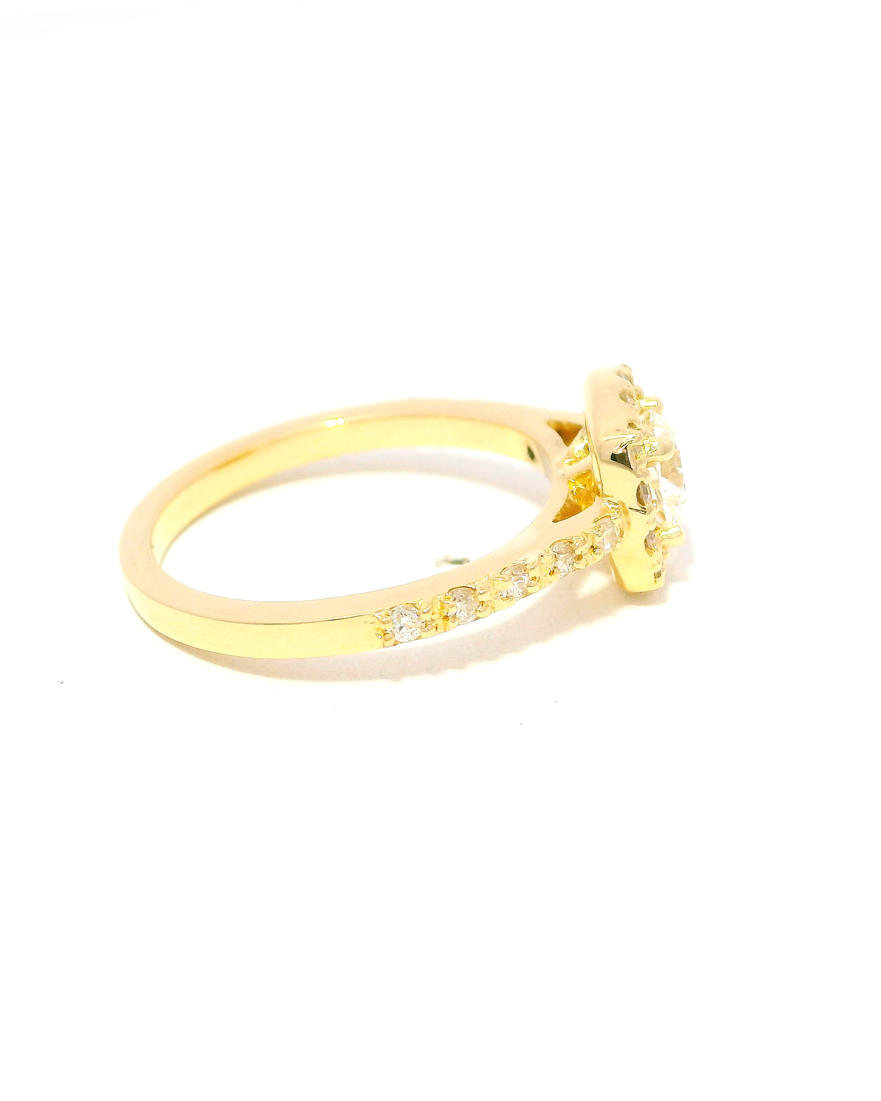 Anillo de compromiso de oro amarillo 18k Ley con halo