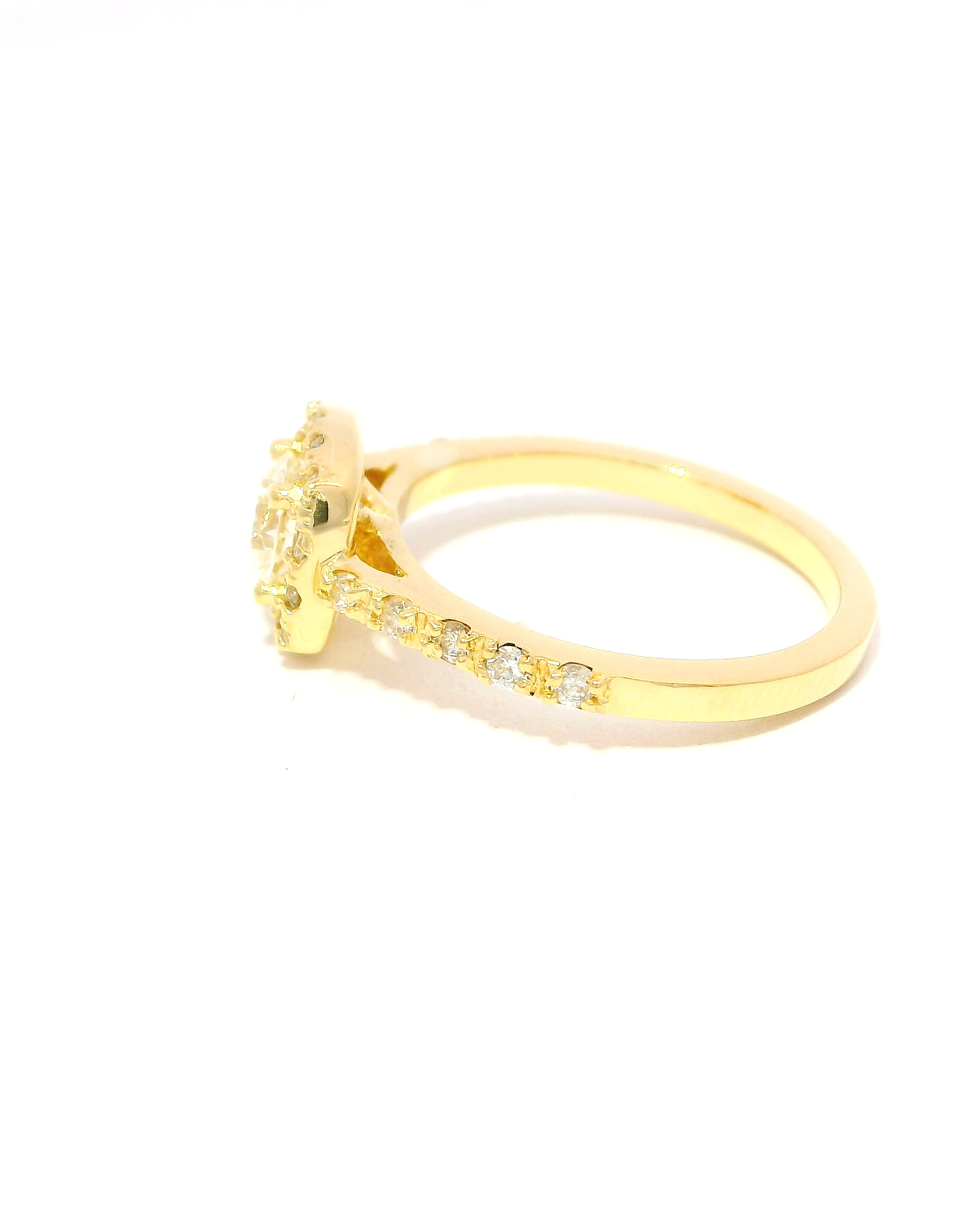 Anillo de compromiso de oro amarillo 18k Ley con halo