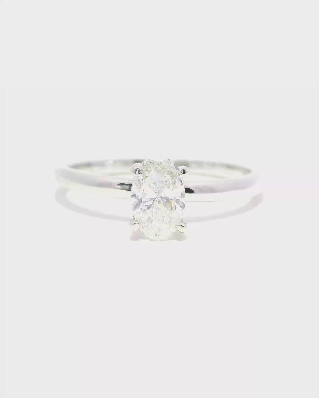 Solitario Oro Blanco 18k Ley con Diamante Oval