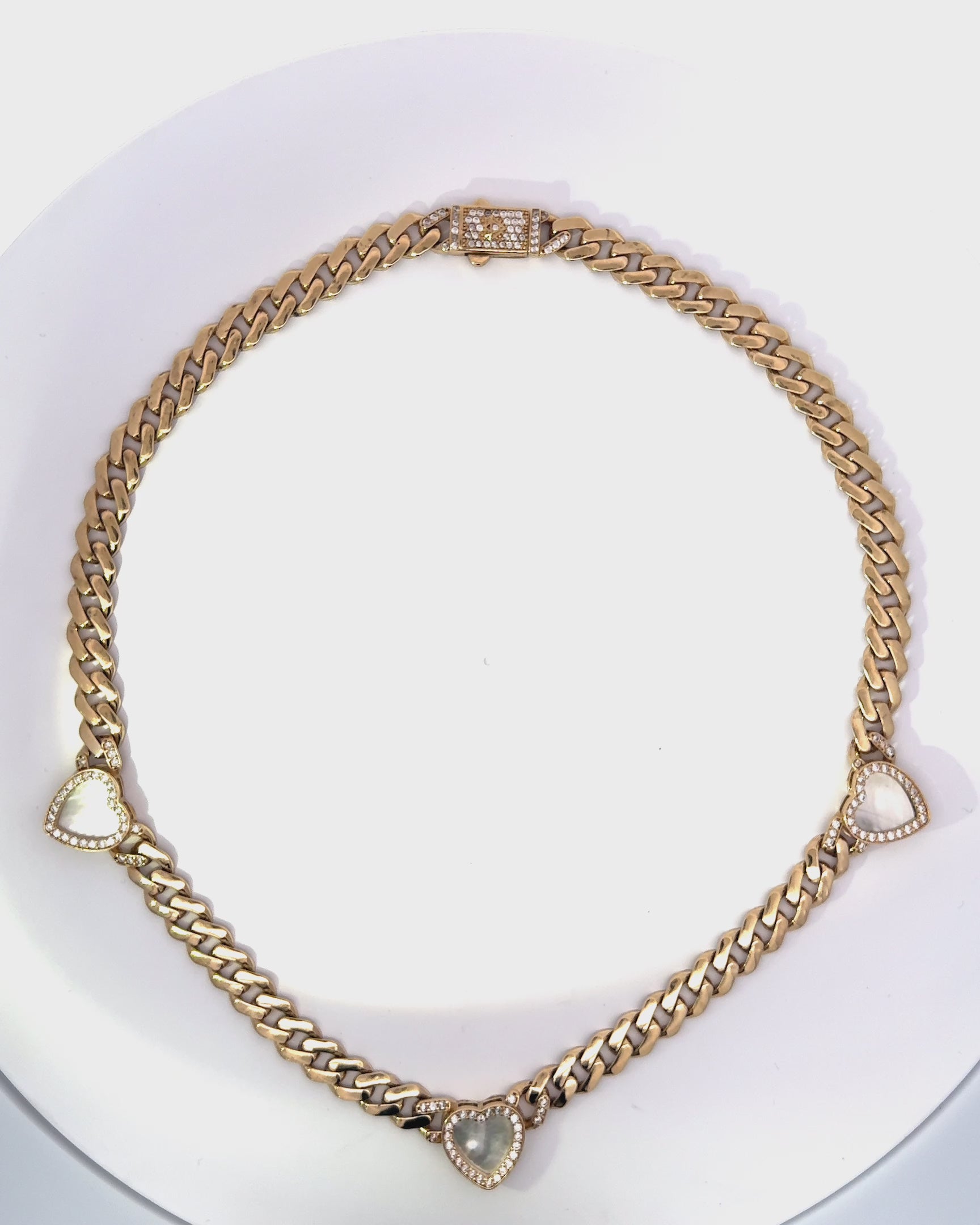 Collar con corazones nacar en oro 14k