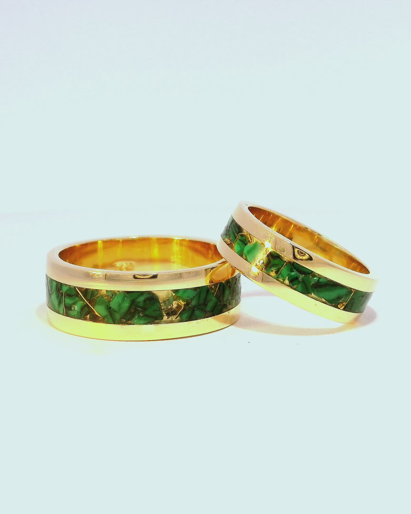 Anillos de matrimonio elegantes en oro amarillo 18k ley