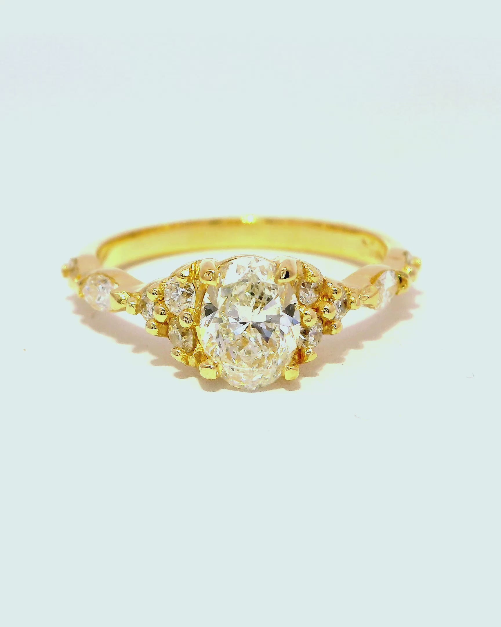 Anillo de compromiso princesa oval