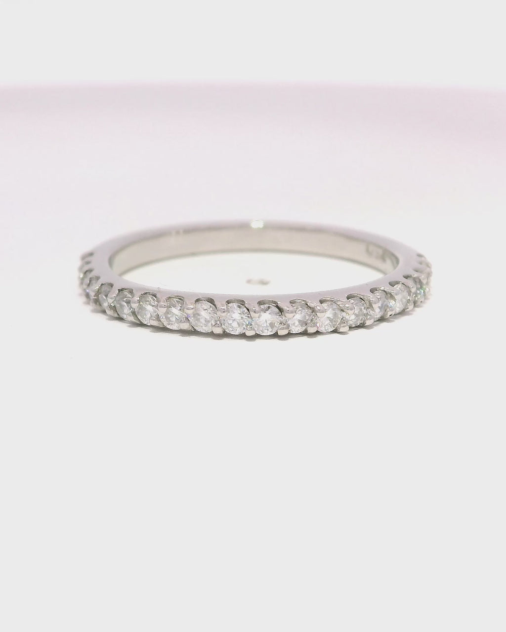 Anillo churumbela en oro blanco 18k ley con diamantes