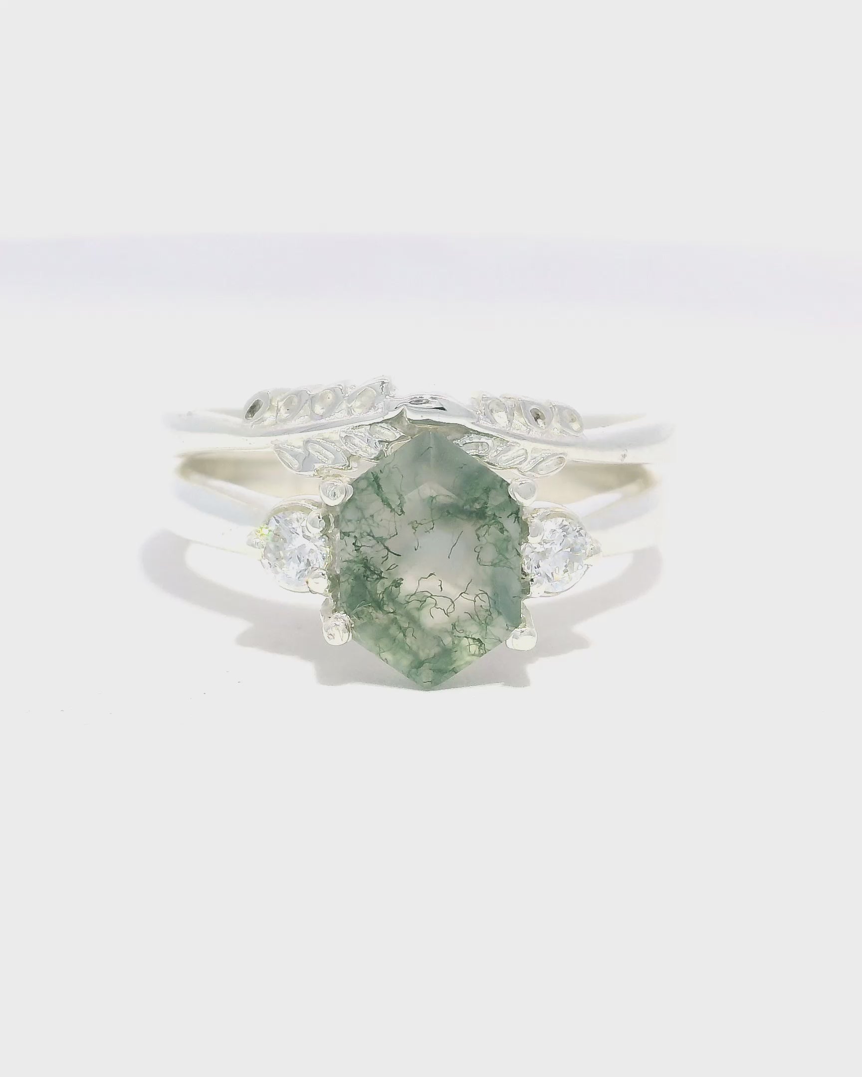 Anillo oro blanco con piedra preciosa agata musgosa octogonal