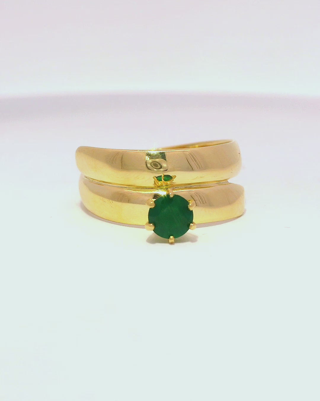 Anillo en oro amarillo 18k ley fancy