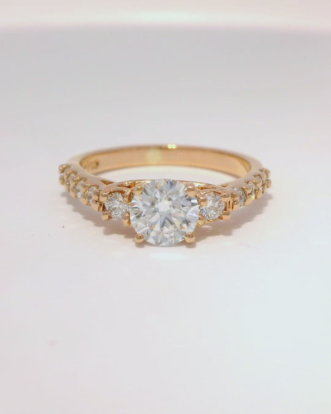 Anillo de compromiso oro rosa 18k ley